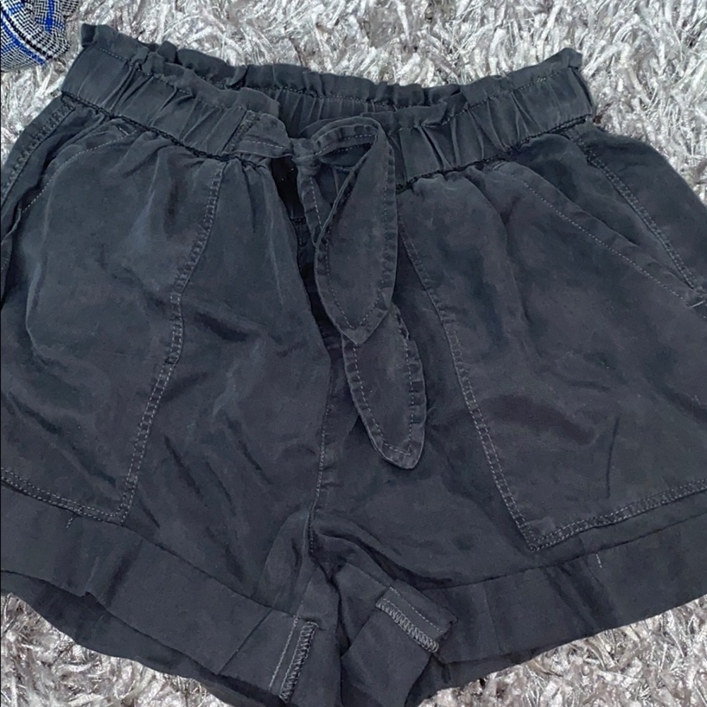 shorts - Picture 2 of 7